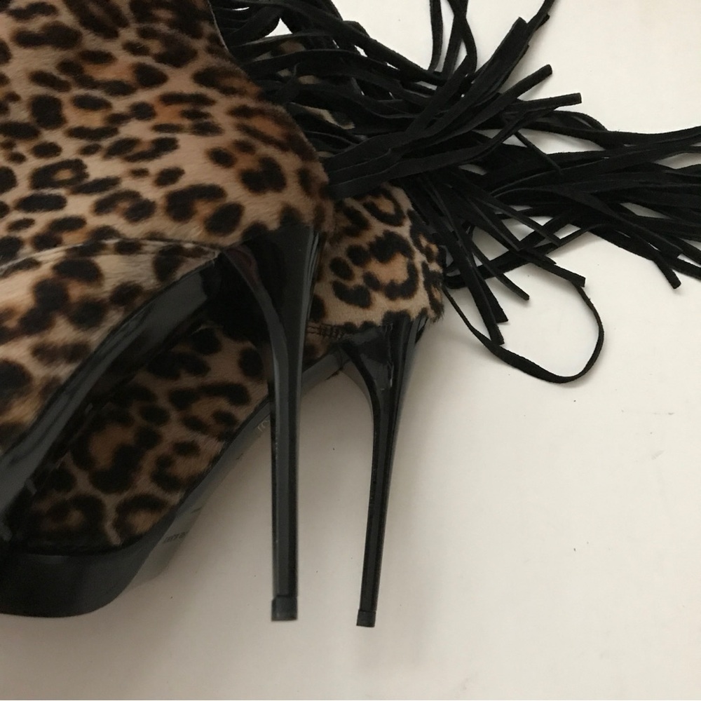 Burberry leopard print tassel boots - Picture 4 of 14